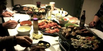 SUPERTIP: Zó verdrijf je gourmetlucht snel uit je woonkamer