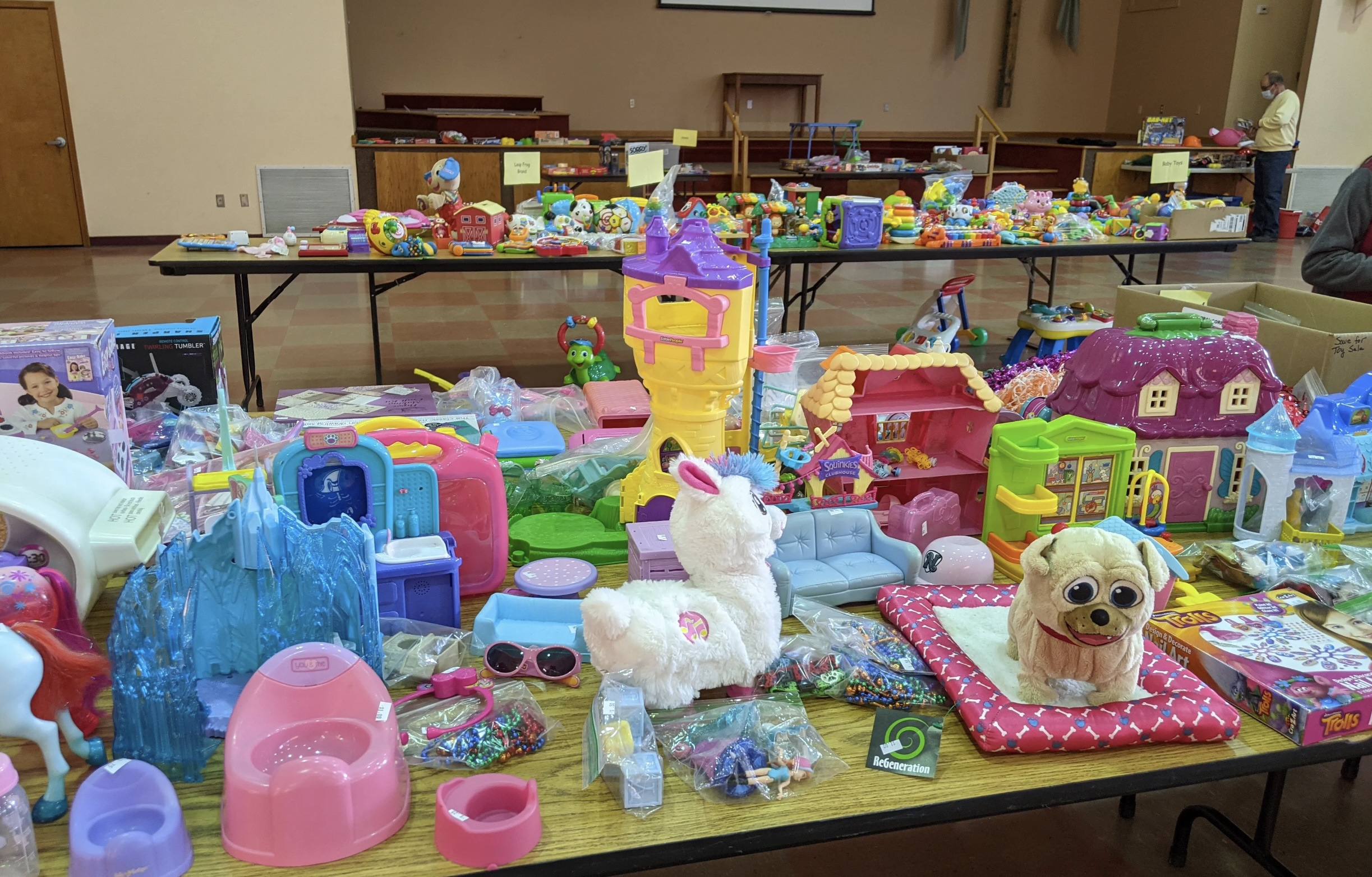 Vrouw wil tweedehands speelgoed doneren, maar krijgt dan deze bizarre reactie