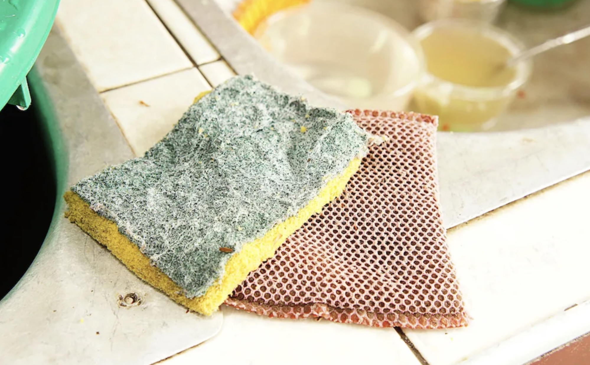 LET OP: Deze huishoudelijke voorwerpen zijn zelfs smeriger dan je toiletbril