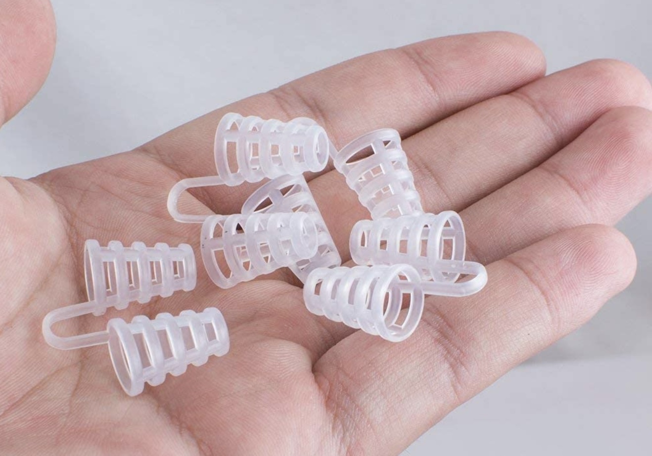 Snurkers opgelet: Met dit nieuwe apparaatje ben je eindelijk van dit probleem af