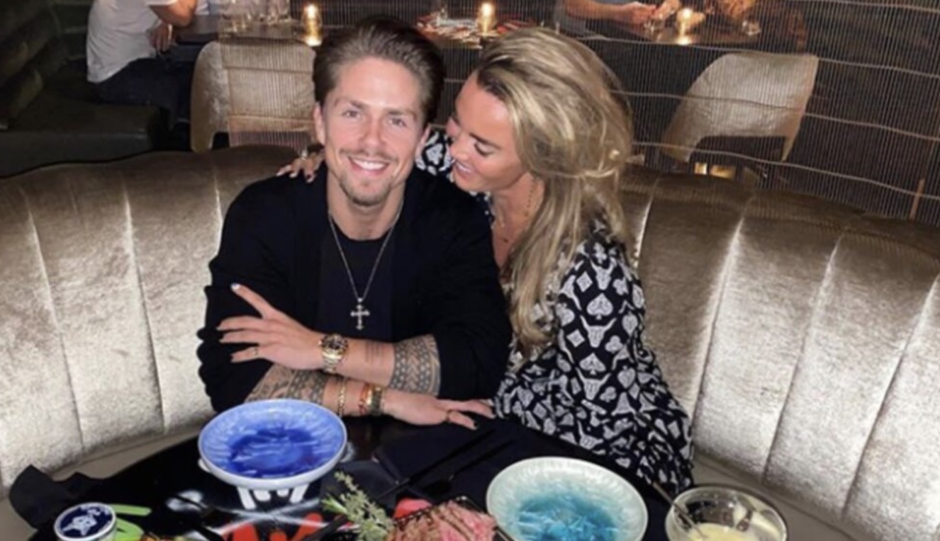 WTF: Andre Hazes onthult relatiestatus met Monique Westenberg. ‘Respectloos!’