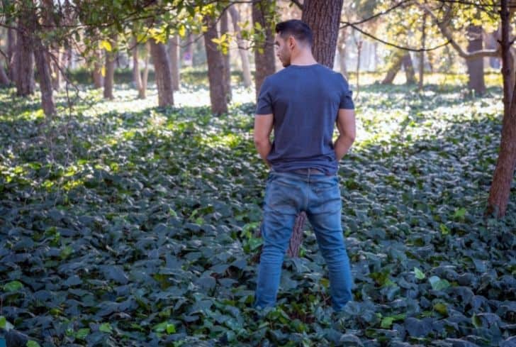 6 voordelen van in jouw eigen tuin plassen!