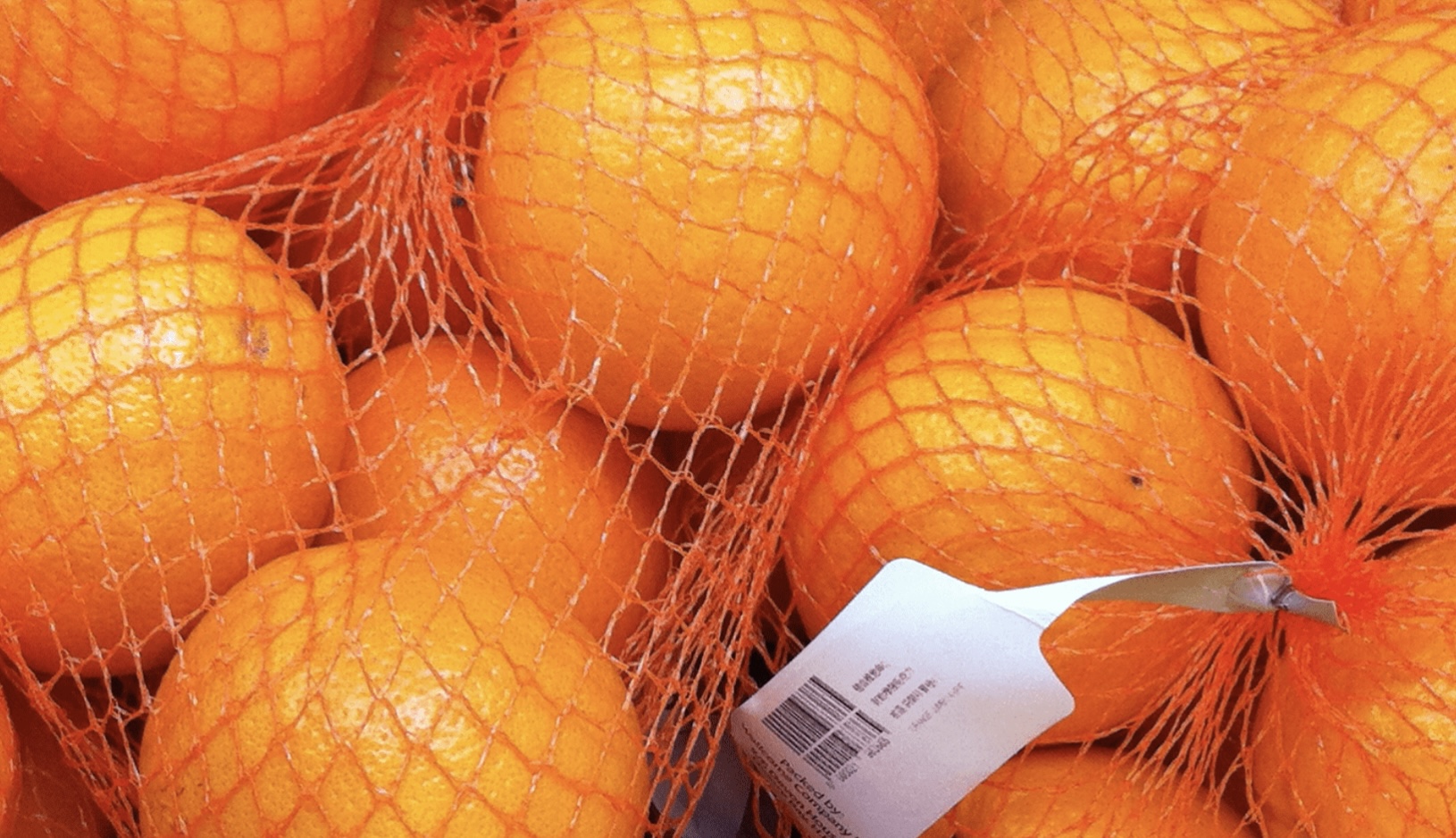 SUPERTIP: Gooi het netje van je mandarijnen nooit weg. Dit moet je ermee doen!