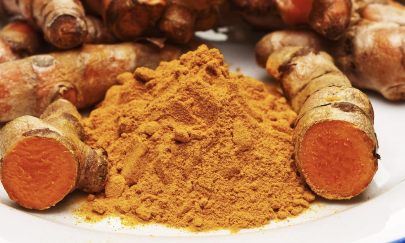 Dit is de reden dat je iedere dag een klein beetje kurkuma zou moeten gebruiken