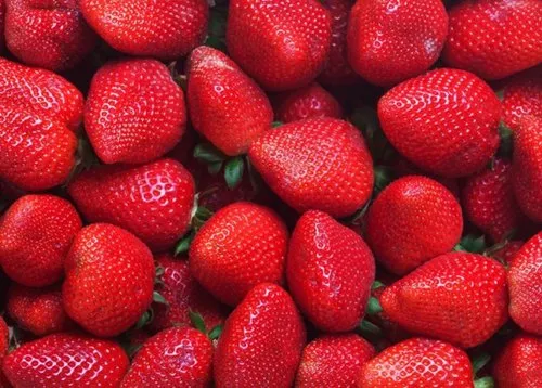 Afvalexpert: “Op deze manier kun je afvallen met het eten van aardbeien”