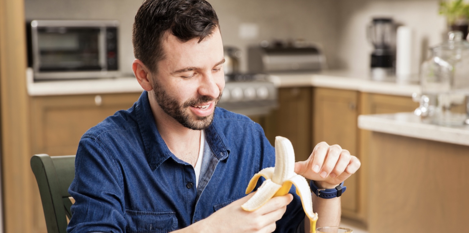 Dit is waarom je elke dag een banaan moet eten voor het slapen gaan