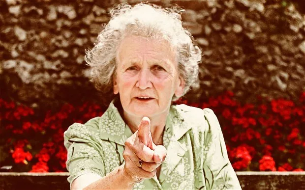 Anna: “Onze buurvrouw vindt dat ik mijn peuter en baby stil moet houden, anders belt ze Veilig Thuis”