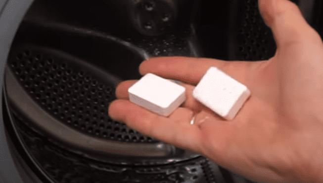 Doe maar 1 ding! En al het vuil komt uit de wasmachine! (Alle stank weg)