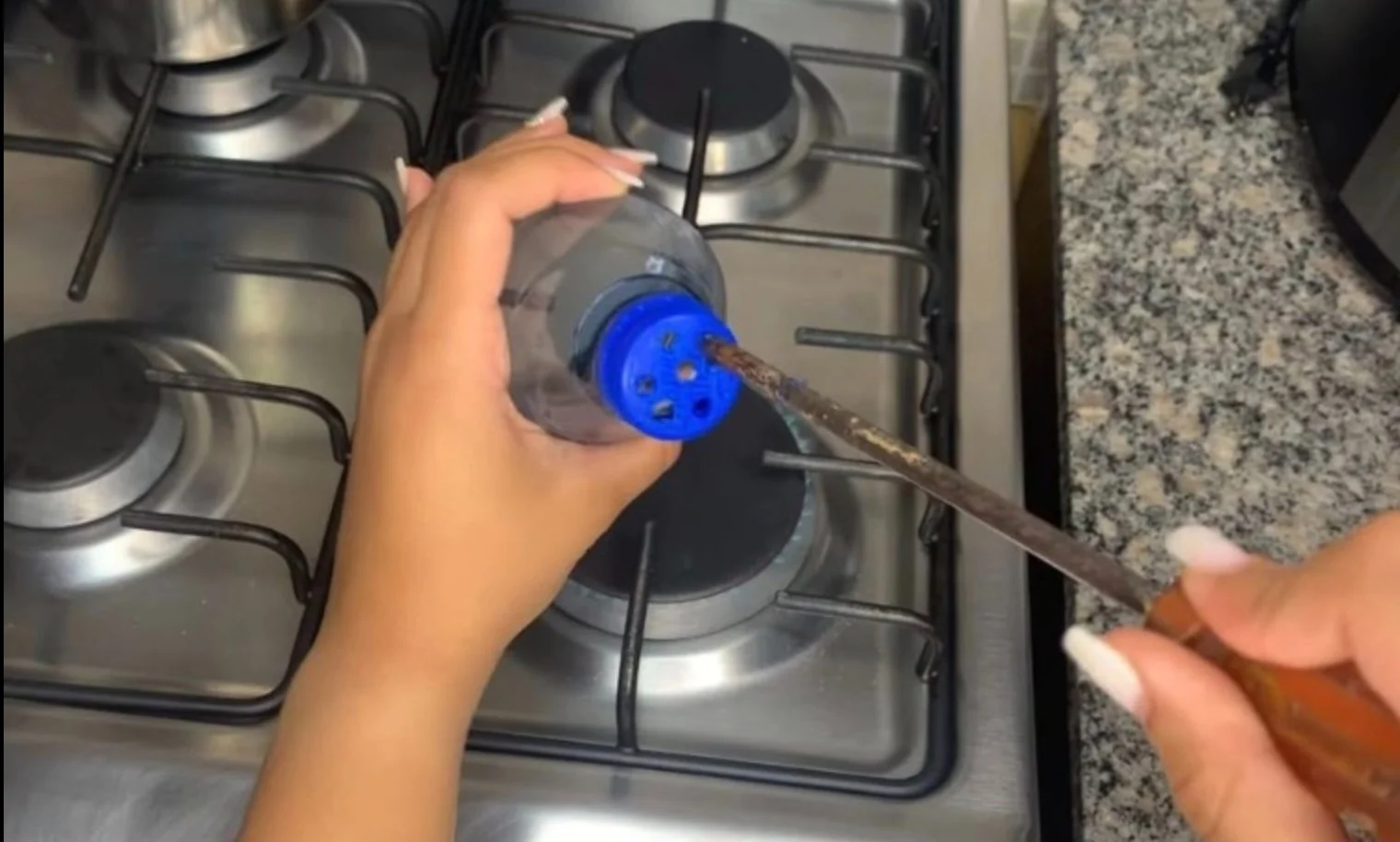 Afvoer verstopt? Loodgieter onthuld het ultieme geheim die niemand weet