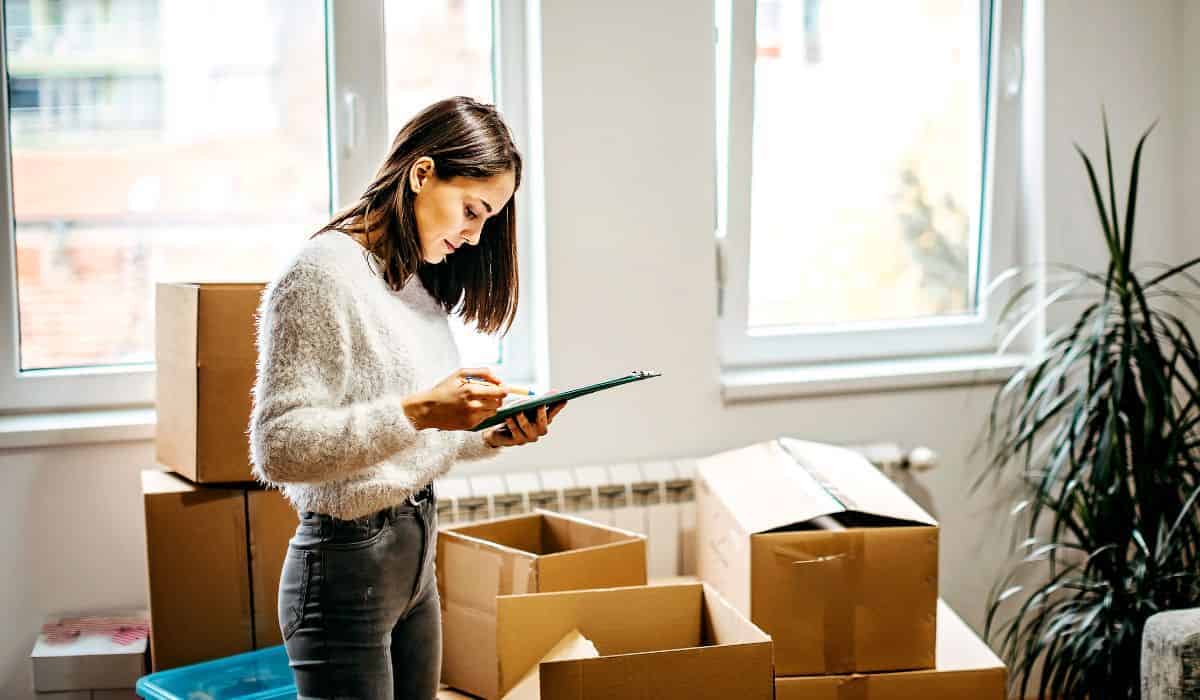 Lizzy biecht op: Ik ben verhuisd omdat ik mijn buren niet met mijn kinderen vertrouwde’