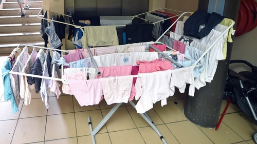 Truc om kleren in de winter te drogen zonder droger of kachel