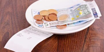 Een op zeven geeft geen fooi na bezoek horeca: ‘Zij krijgen toch al hun loon?’