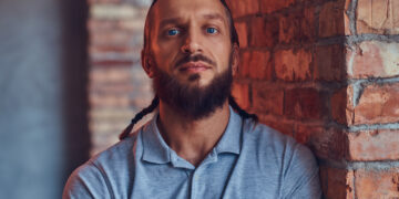 Pim (39): “Ik ben tegen kerstborrels op het werk – het is een verplichte gezelligheid waar niemand op zit te wachten”