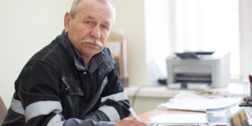 Geert (69): “Gepensioneerden zijn zwaar de dupe”