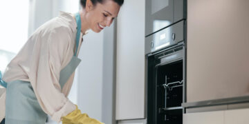 Ik zag deze tip om de oven schoon te maken en doe vanaf nu nooit meer iets anders…