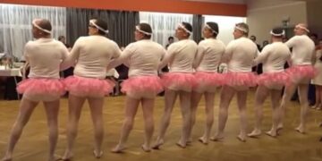 Video: deze 8 vaders in tutu’s voeren hilarische dans op die het publiek doen huilen van het lachen
