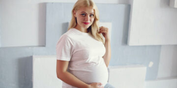 Carlijn: “Mensen zitten ongevraagd aan mijn zwangere buik”