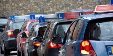 Dit zijn tegenwoordig de bizarre wachttijden voor afrijden bij CBR