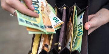 Eerste loonstrook van 2025: meeste Nederlanders krijgen meer geld