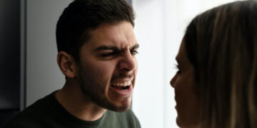 5 redenen waarom narcisten nooit een langdurige relatie aangaan