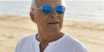 Pieter gaat 3x per jaar naar Thailand: “Mijn familie denkt dat ik iets fout doe, maar dat is niet zo”