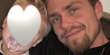 Andre Hazes Jr. deelt heftig nieuws over naam zoontje: “Het is echt een vloek”