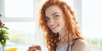 Julia (27): “Ik dumpte hem op de 5e date, omdat hij weigerde fooi te betalen”