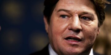 ZIEN: Martijn Krabbé pakt de draad weer op ondanks verslechterende gezondheid