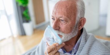 60+’ers opgelet! Dit is wat je moet weten over het rs-virus onder ouderen!