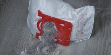 Last van een stinkende stofzuiger? Zo ben je snel van de nare geurtjes af