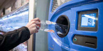 Geen statiegeld voor ingedeukte blikjes en flesjes? Zo krijg je alsnog je geld