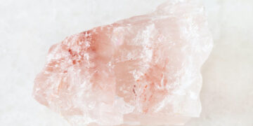 Let op: dit is de duistere kant van ‘helende’ mineralen, zoals rozenkwarts