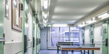 EBI Vught: Dit is hoe de zwaarste gevangenis van Nederland er van binnen uit ziet