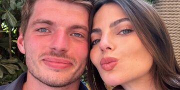 Hoogzwangere Kelly Piquet showt haar prachtige buik!