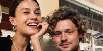 Soy Kroon over zijn relatie met Holly Mae Brood: “Toe aan een volgende stap”