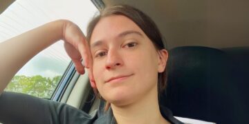 Theaz: ”Ik klaag mijn ouders aan omdat ik ‘zonder mijn toestemming’ op de wereld ben gezet.”