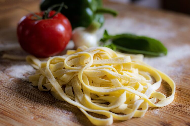 Fresh pasta noodles fresh pasta carbohydrates uncooked raw gastronomy italy flour preparation food preparation noodles pasta pasta pasta pasta pasta italy