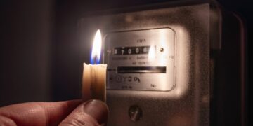 Kan Nederland ook een landelijke stroomstoring krijgen? Zo bereid jij je voor!