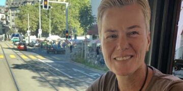 Ellie Lust straalt van geluk: ‘Welkom, prachtig meisje’