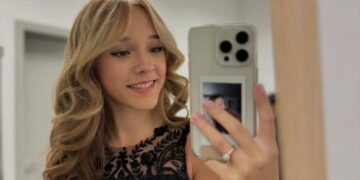 Geweldig mooi moment voor zangeres Emma Kok: “Maakt het cirkeltje helemaal rond.”