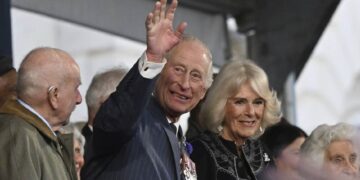 Wist jij dit? Van deze 15 (!!!) landen is Charles dus ook koning…