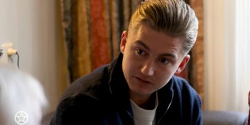 Mart Hoogkamer breekt volledig en barst in tranen uit: ‘Zó heftig!’