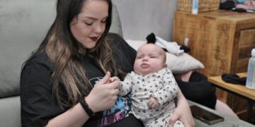 Mathilde uit Urk! doet haar verhaal over pasgeboren dochter Gerda en haar heftige bevalling en herstel