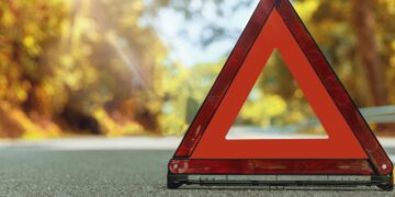 Ga je dit jaar op autovakantie? Dit moet je verplicht in de auto hebben!