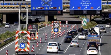 ANWB waarschuwt: dit weekend extreme hinder voor reizigers die naar of langs Amsterdam moeten