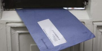 Belastingdienst waarschuwt: er gaan neppe blauwe brieven rond (en zo herken je ze)