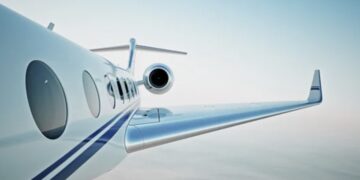 Dit zijn de vaak onbekende gevaren van vliegreizen langer dan 4 uur