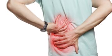 Dit zijn de eerste tekenen van een hernia (en dit doe je ertegen)