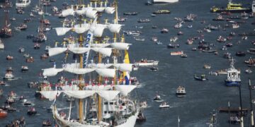 Extreme verkeerschaos in Amsterdam tijdens SAIL – houd hier rekening mee