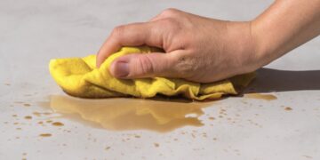 Dit is hoe vaak jij je vaatdoek moet vervangen